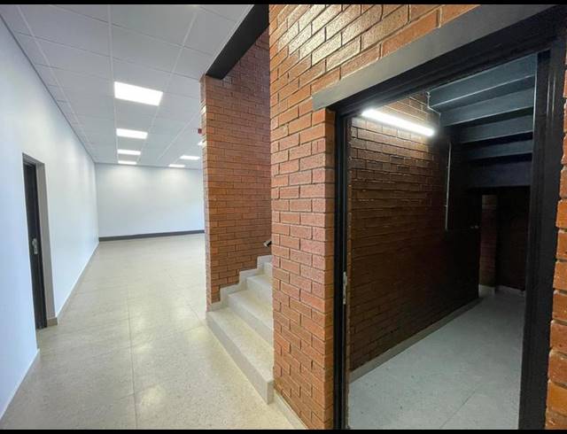 INDUSTRIAL PROPERTY TO RENT IN SAMRAND BUSINESS PARK